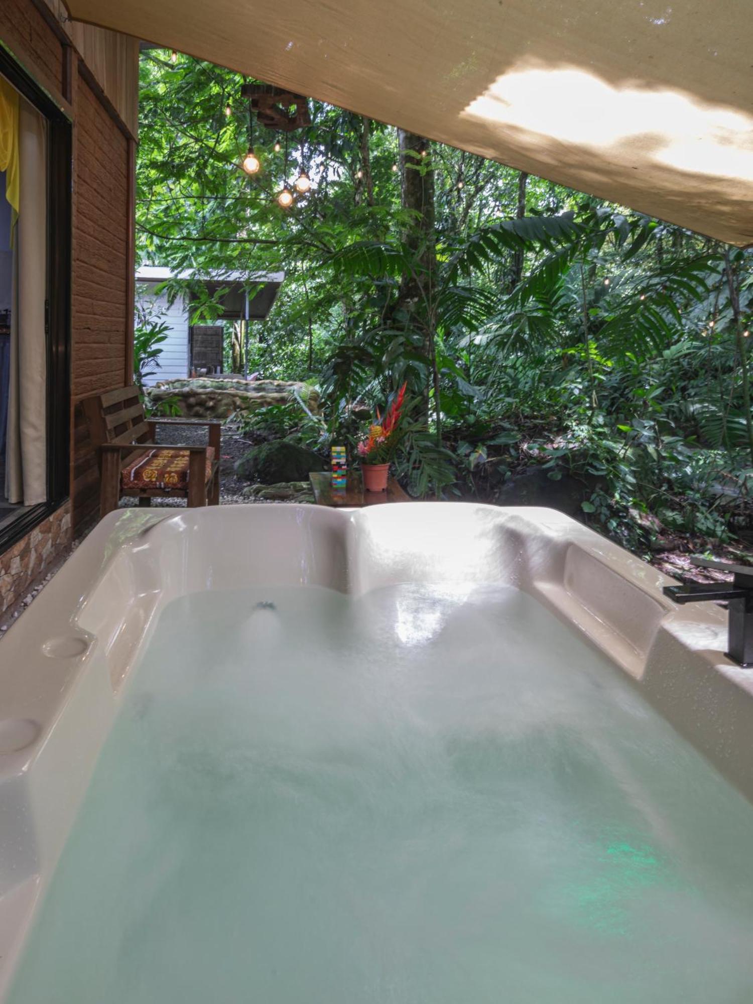 The Frog House Apartment La Fortuna Exterior photo