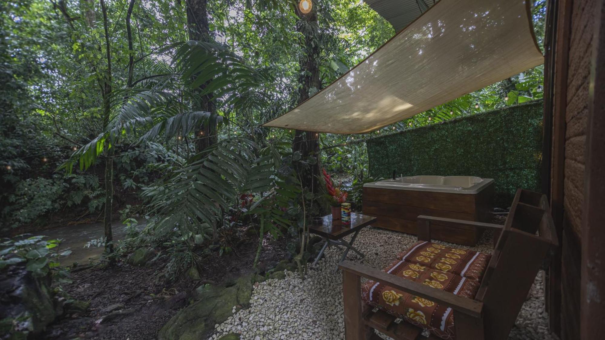 The Frog House Apartment La Fortuna Exterior photo
